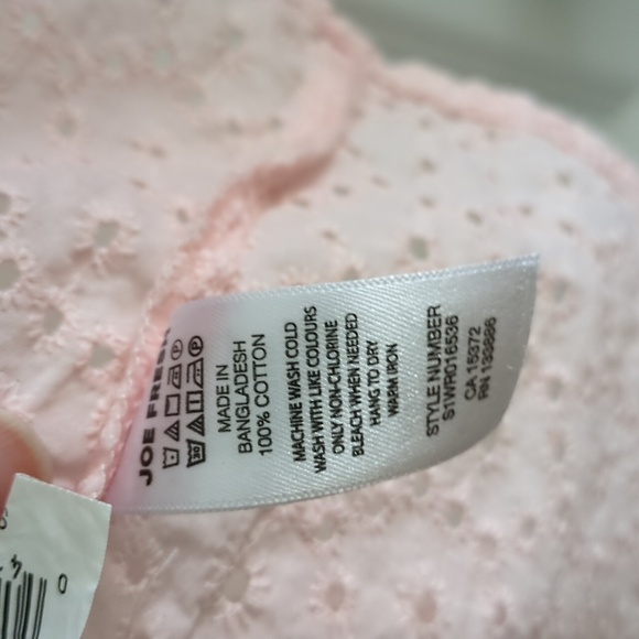 🌸Joe Fresh Women's Button up Peplum Eyelet Blouse - Picture 5 of 5